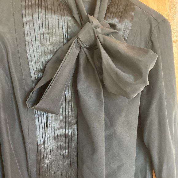 KARL LAGERFELD black tuxedo blouse, silk, small - Picture 5 of 5